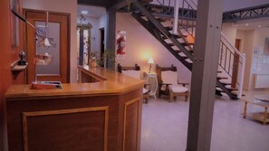 32 吋平面電視連有線電視頻道、電視