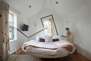 1 bedroom, premium bedding, individually decorated