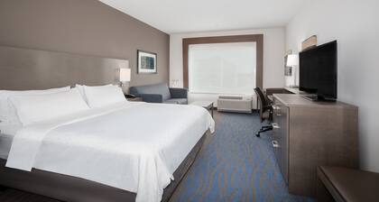 Holiday Inn Express & Suites Great Bend by IHG