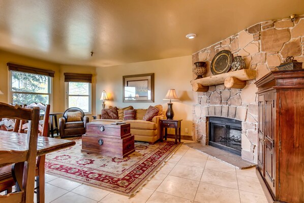 Premium Condo, 4 Bedrooms, Non Smoking, Mountain View | Living area - Powder Ridge by Vacasa (Park City)