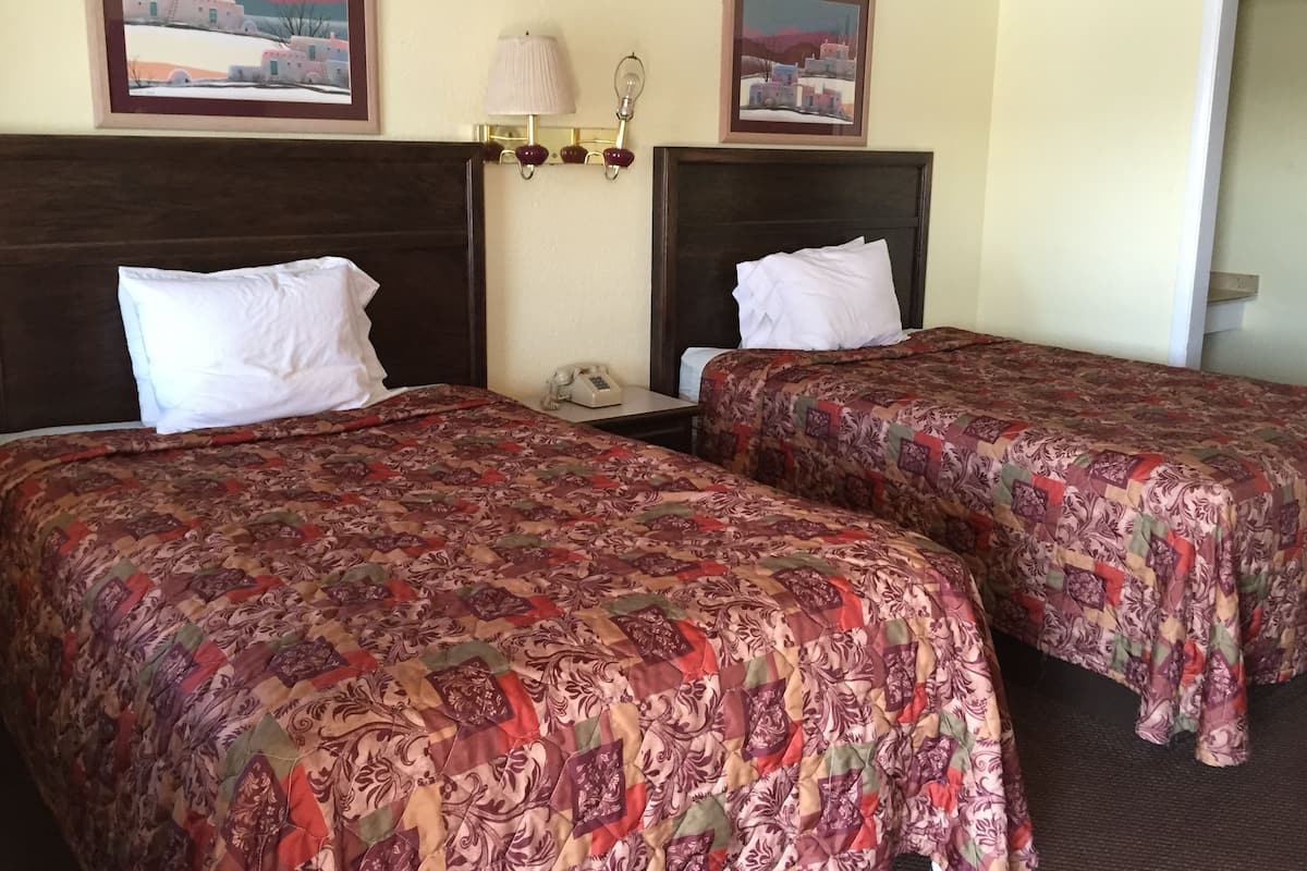 Standard Room, 2 Double Beds