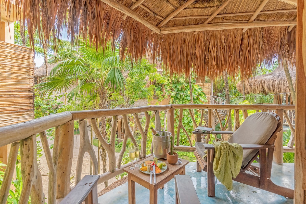 exterior of Alaya Tulum treehouse