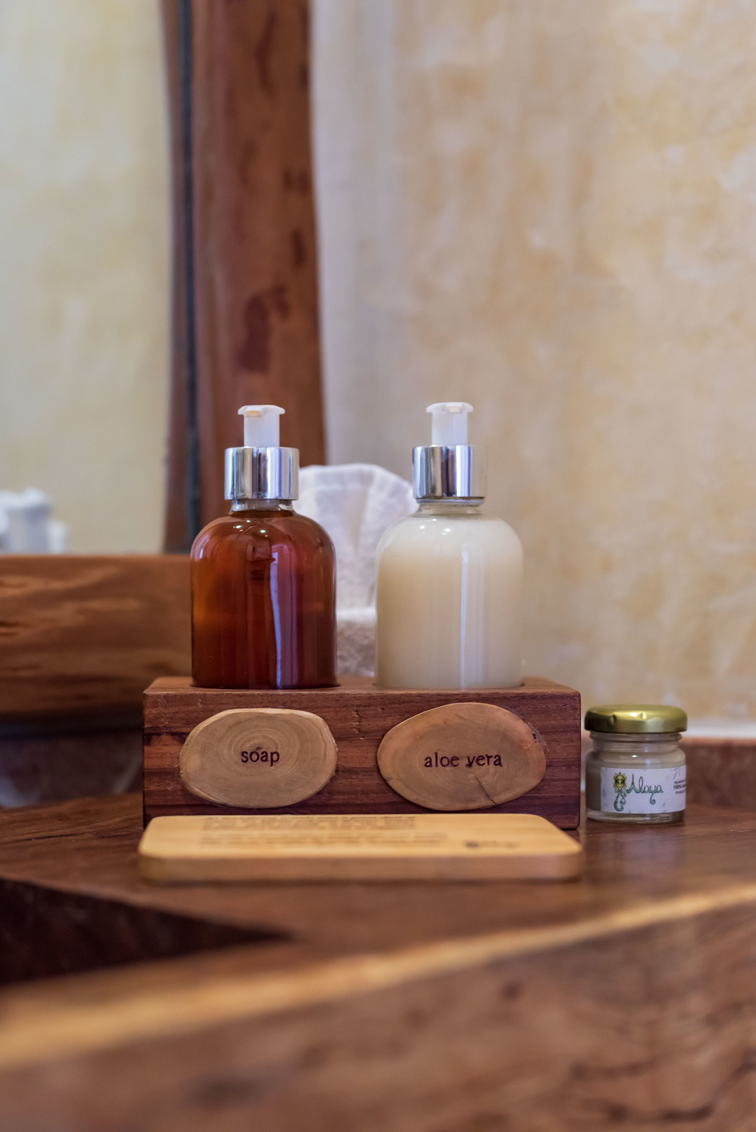 apartment, kitchenette | bathroom amenities | shower, rainfall showerhead, free toiletries, hair dryer