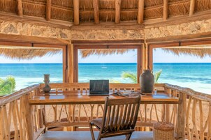 全景别墅, 2 间卧室, 海洋景观 | 高档床上用品、客房内保险箱、遮光窗帘、免费 WiFi