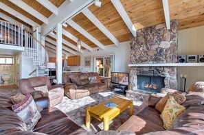 Slopeside Cabin, 4 Bedroom 2.5 Bath | Living area | TV, fireplace, DVD player