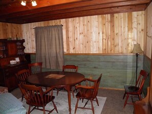 Cabaña clásica, 3 habitaciones | Servicio a la habitación