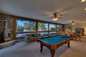 Billiards - 716 Lakeview Ave (South Lake Tahoe)