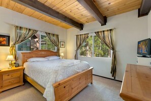 Classic Cabin | 3 bedrooms, free WiFi - 2275 Silver Tip (South Lake Tahoe)