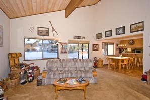 House, 3 Bedrooms | 3 bedrooms, free WiFi - 2485 Tepee Ct. (South Lake Tahoe)