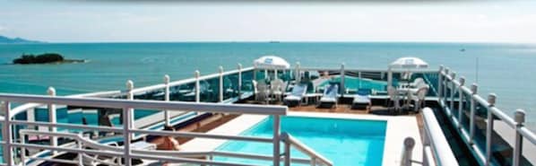 Piscina a l'aire lliure