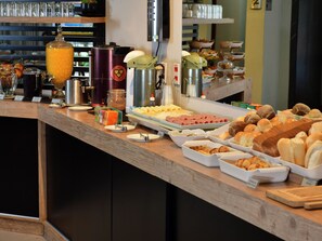 Desayuno buffet incluido todos los días
