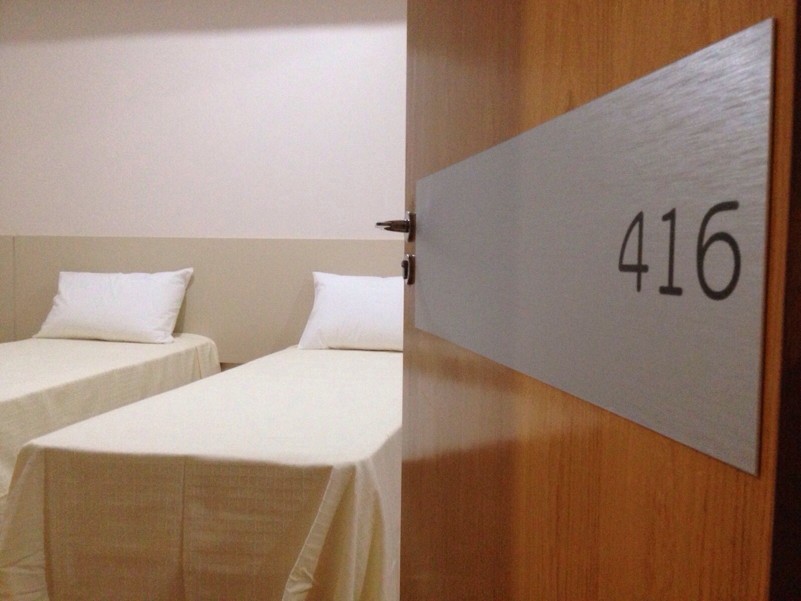 standard twin room | free wifi