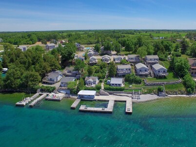 Angel Rock Waterfront Cottages and Vacation Homes