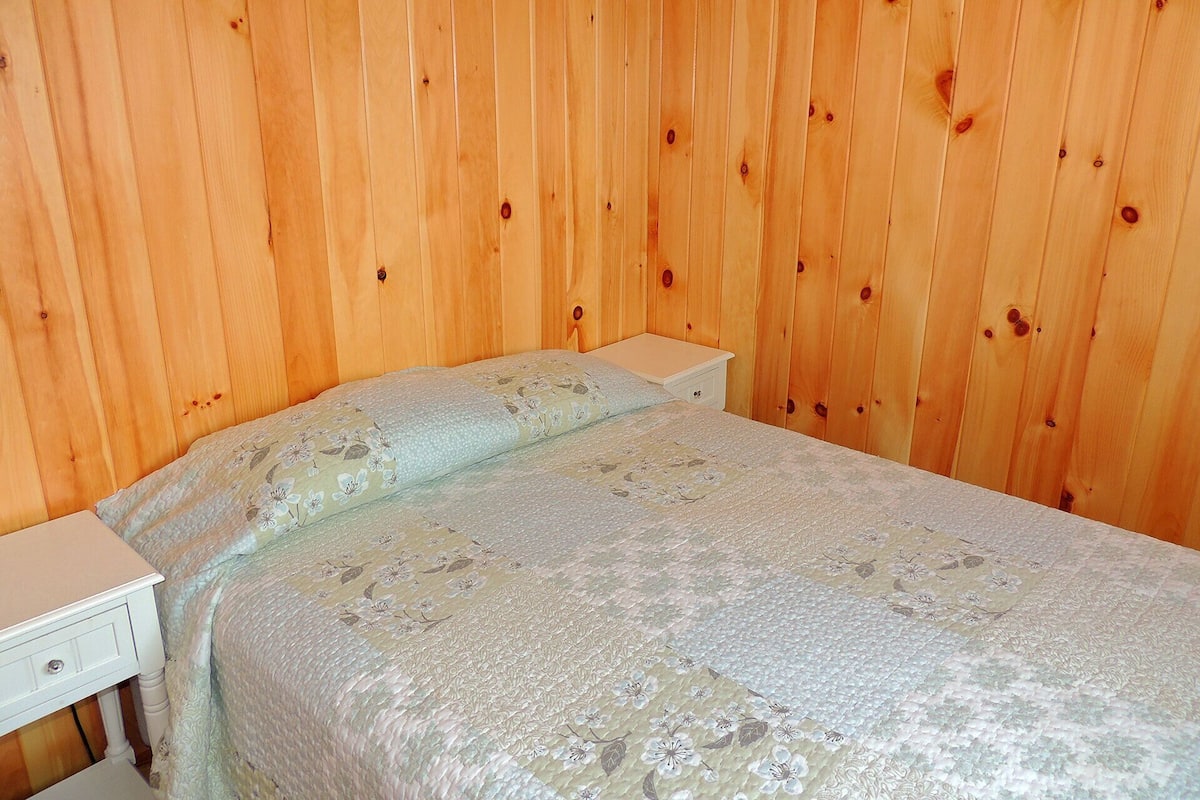 Cottage 23, 3 Bedrooms (slightly rustic/economical)