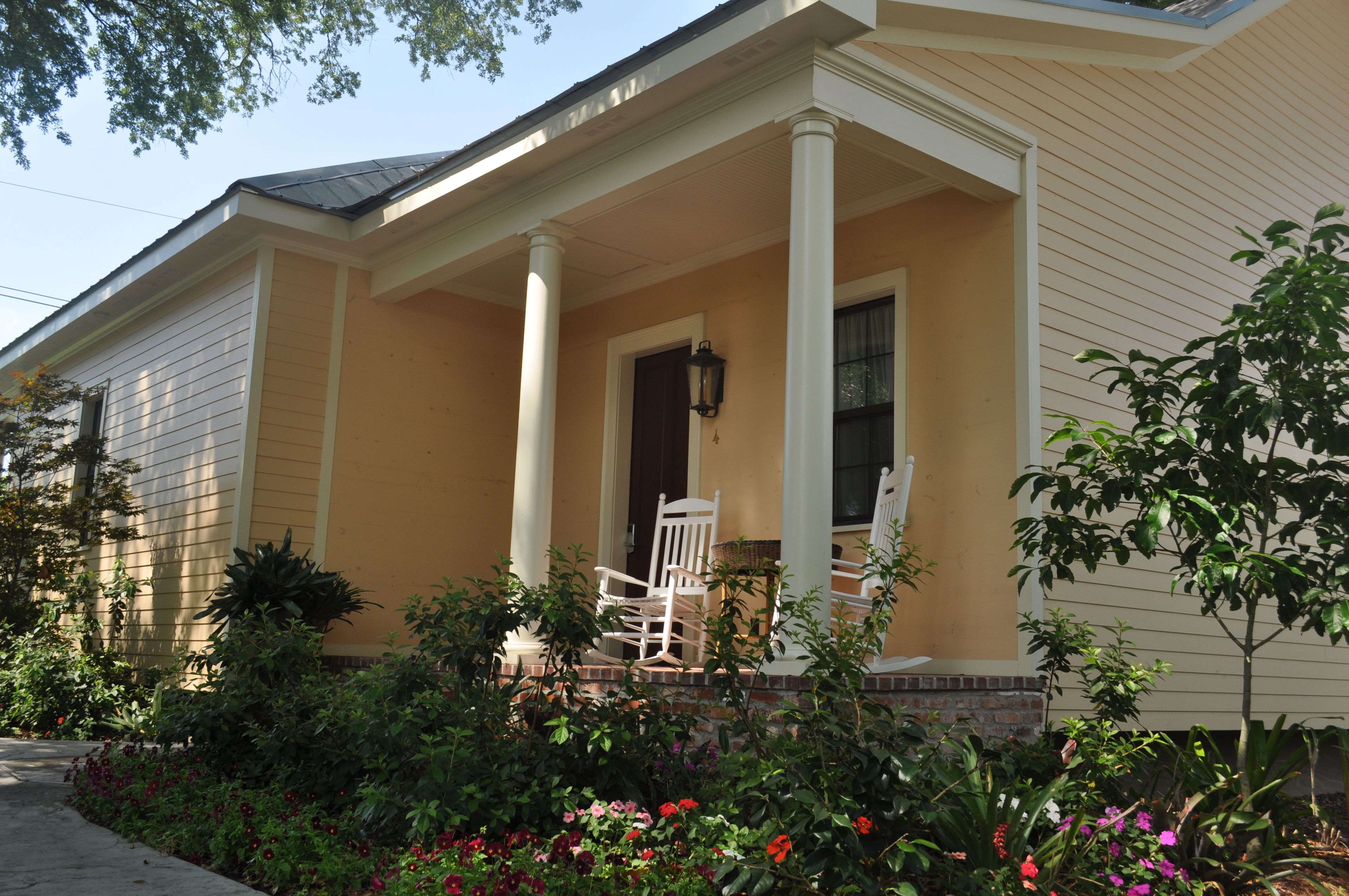 Suite, 1 King Bed with Sofa bed | Exterior