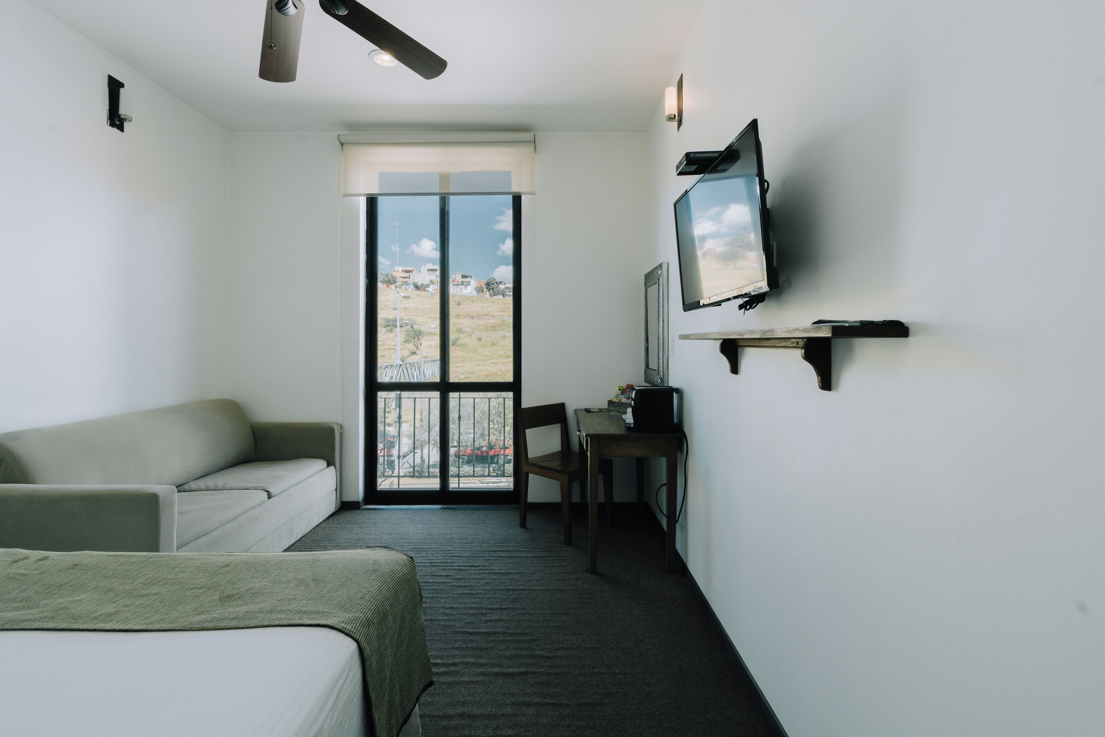 standard room | desk, iron/ironing board, free wifi