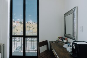 Habitación estándar | Escritorio, tabla de planchar con plancha y wifi gratis 