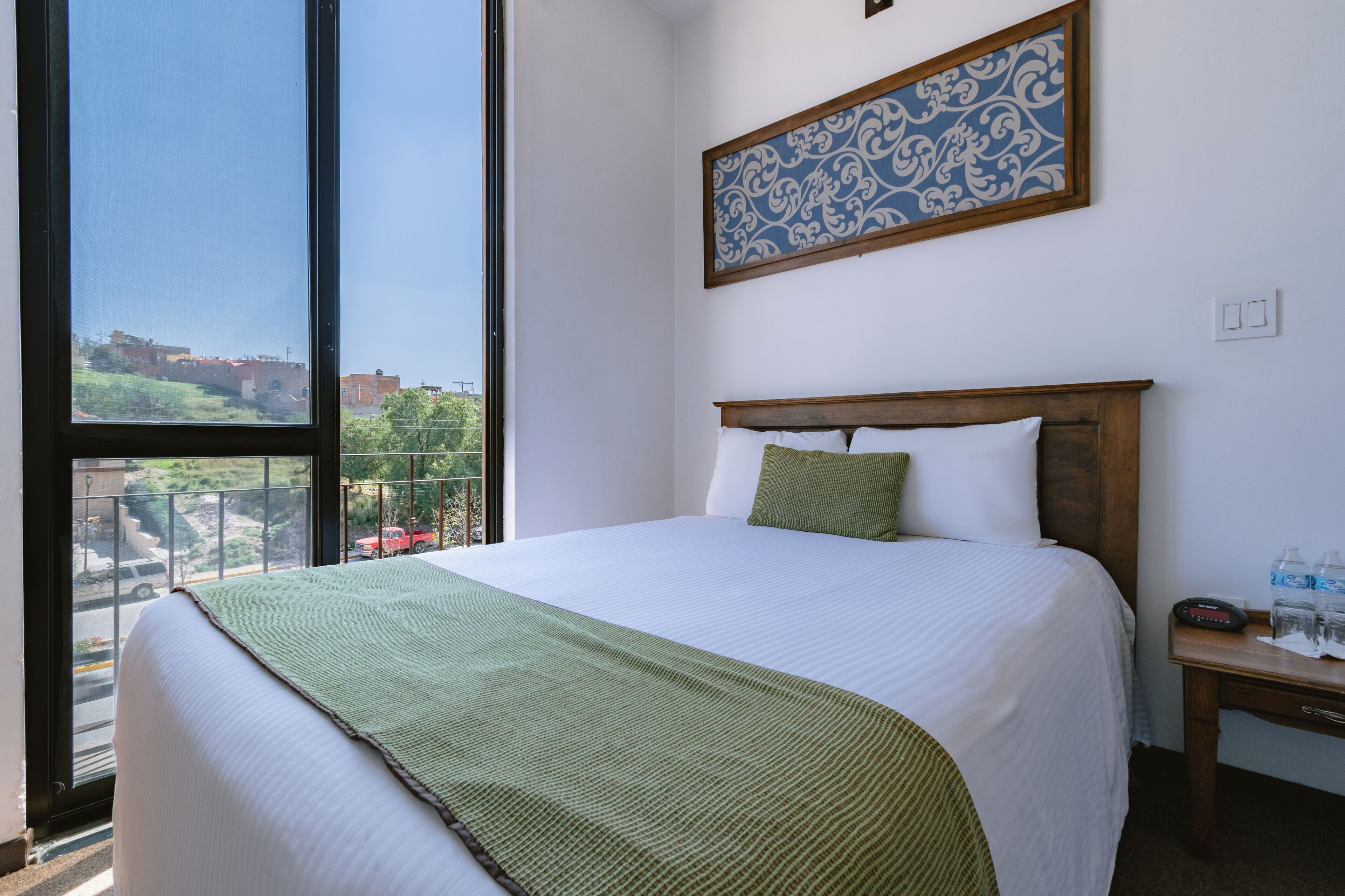 standard double room | desk, iron/ironing board, free wifi