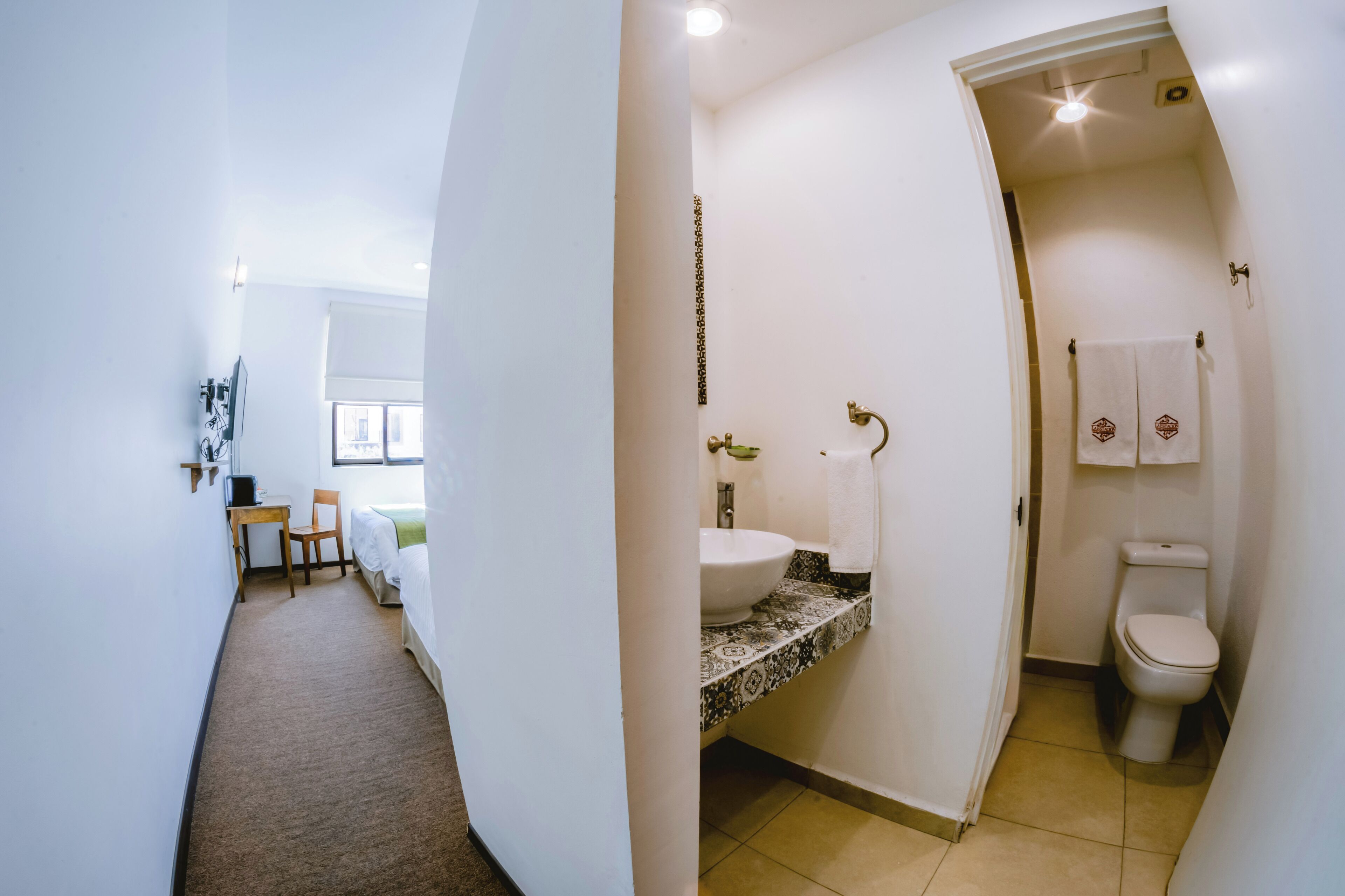 standard double room | desk, iron/ironing board, free wifi