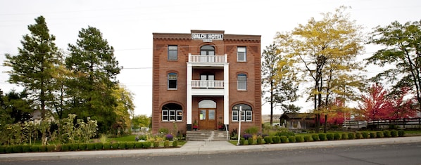 Exterior