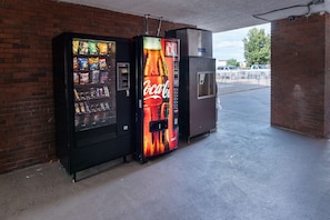 Vending machine - Motel 6 Montgomery, AL - Coliseum (Montgomery)