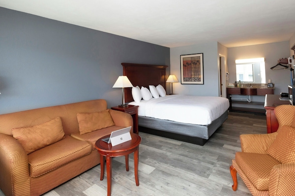 Habitación, 1 cama de matrimonio grande, no fumadores | Ropa de cama de alta calidad, cortinas opacas, sistema de insonorización