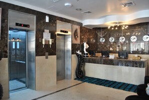 Lobby - Mirage Hotel Al Aqah (Dhadnah)