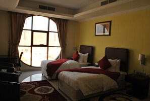 Executive Room, 2 Bedrooms, Non Smoking, City View | Premium bedding, minibar, in-room safe, desk - Mirage Hotel Al Aqah (Dhadnah)