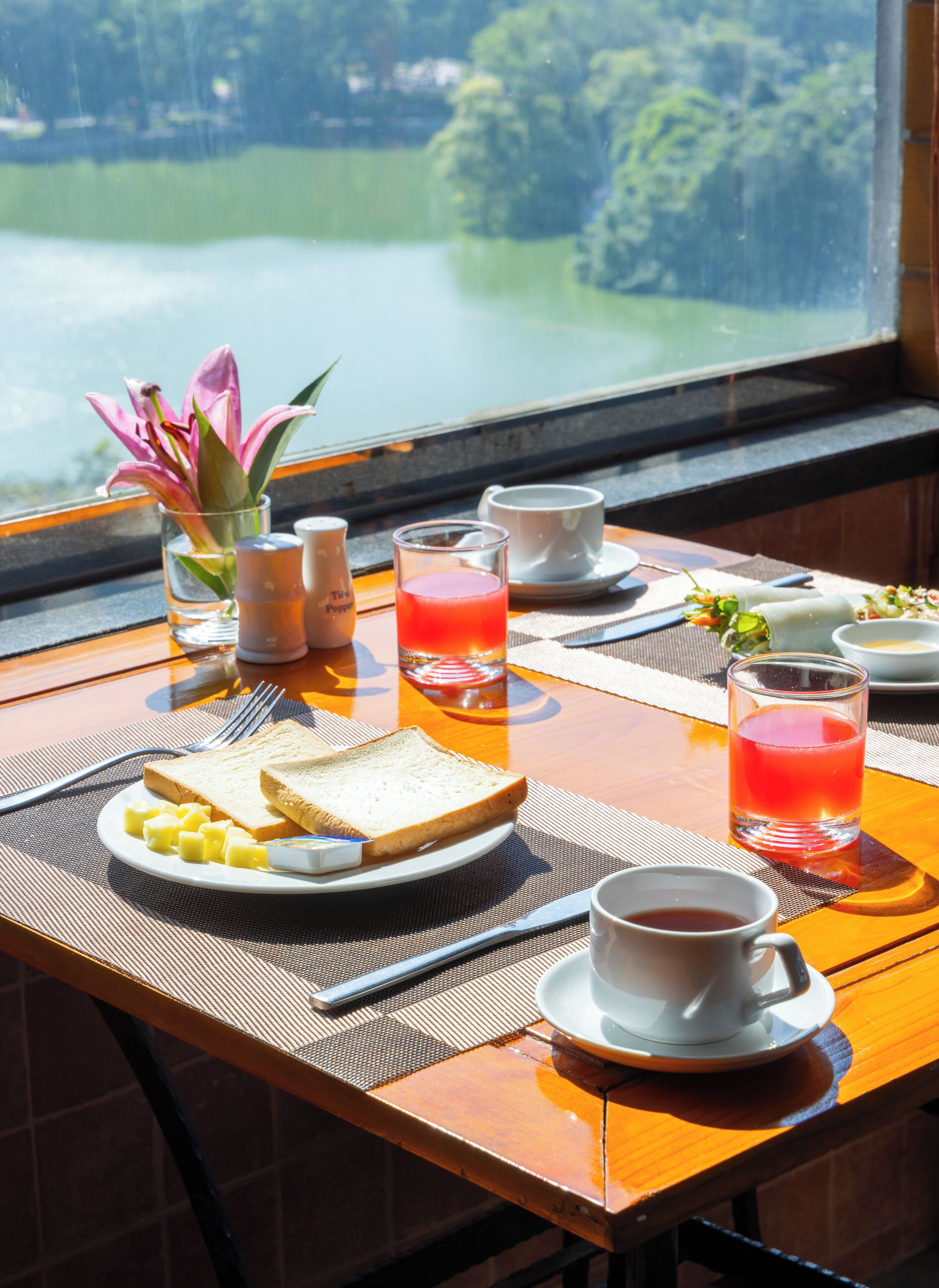 Photo - Centre Point Hanoi Hotel