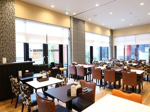 Daily buffet breakfast (JPY 2100 per person) - APA Hotel Shinagawa Sengakuji Ekimae (Tokyo)