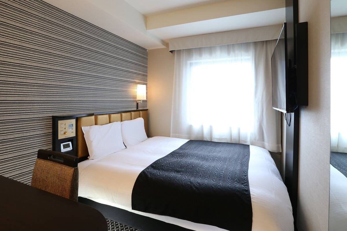Couette en duvet, bureau, accès au Wi-Fi (inclus), literie fournie