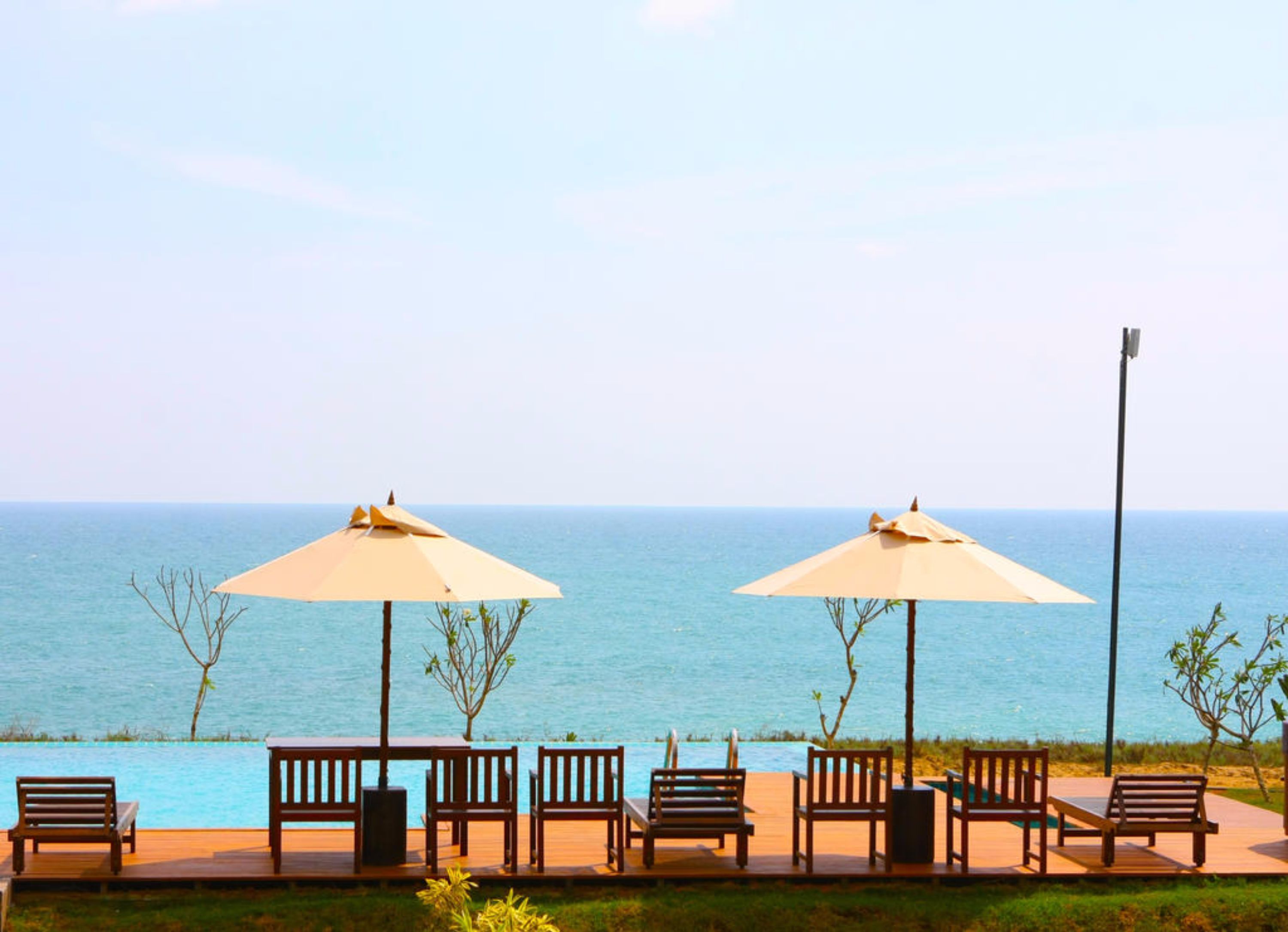 Outdoor pool, free cabanas, pool umbrellas