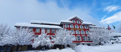 Facciata della struttura