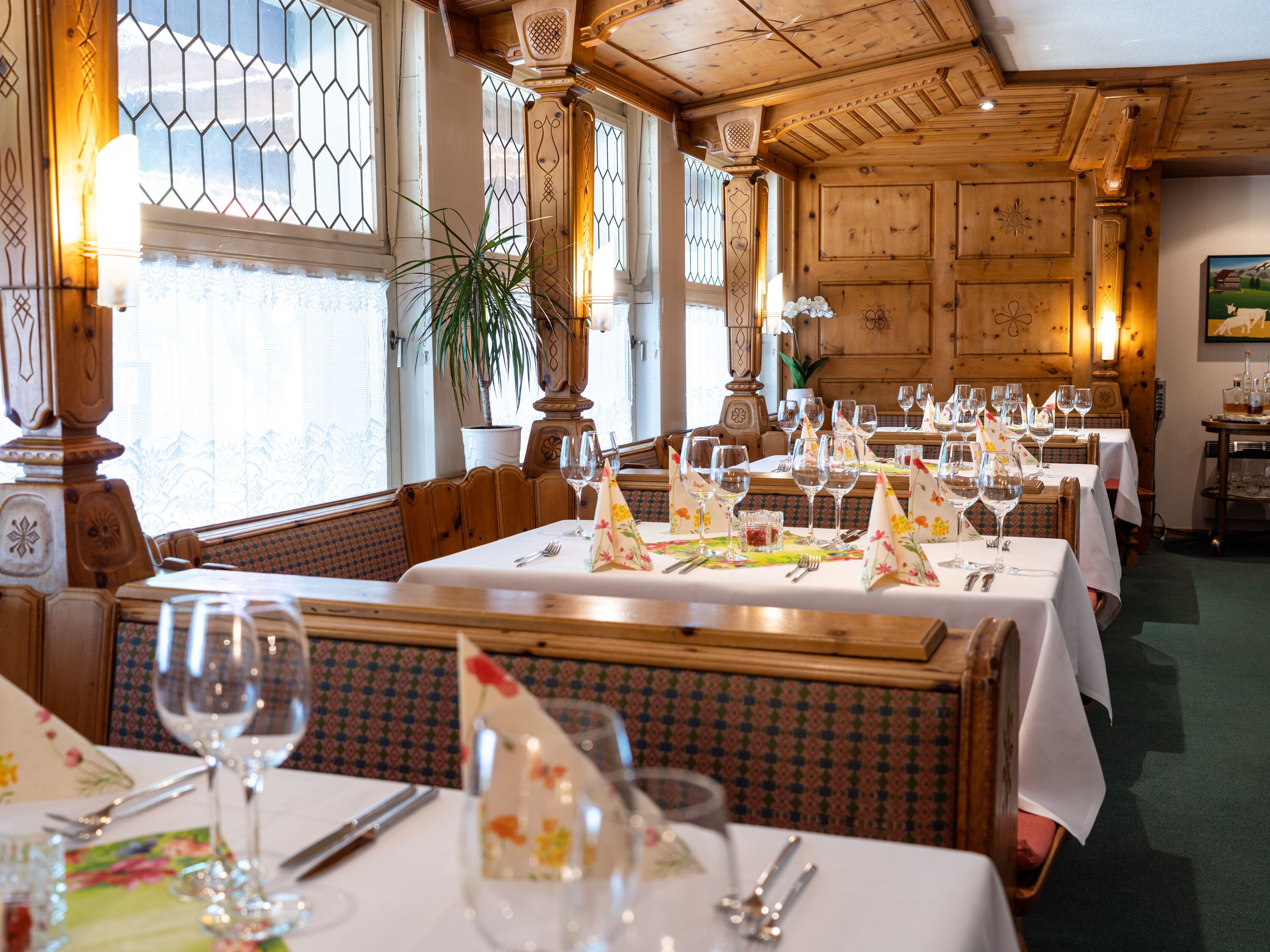 breakfast, lunch, dinner served; regional cuisine