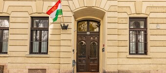 Amber Gardenview Studios