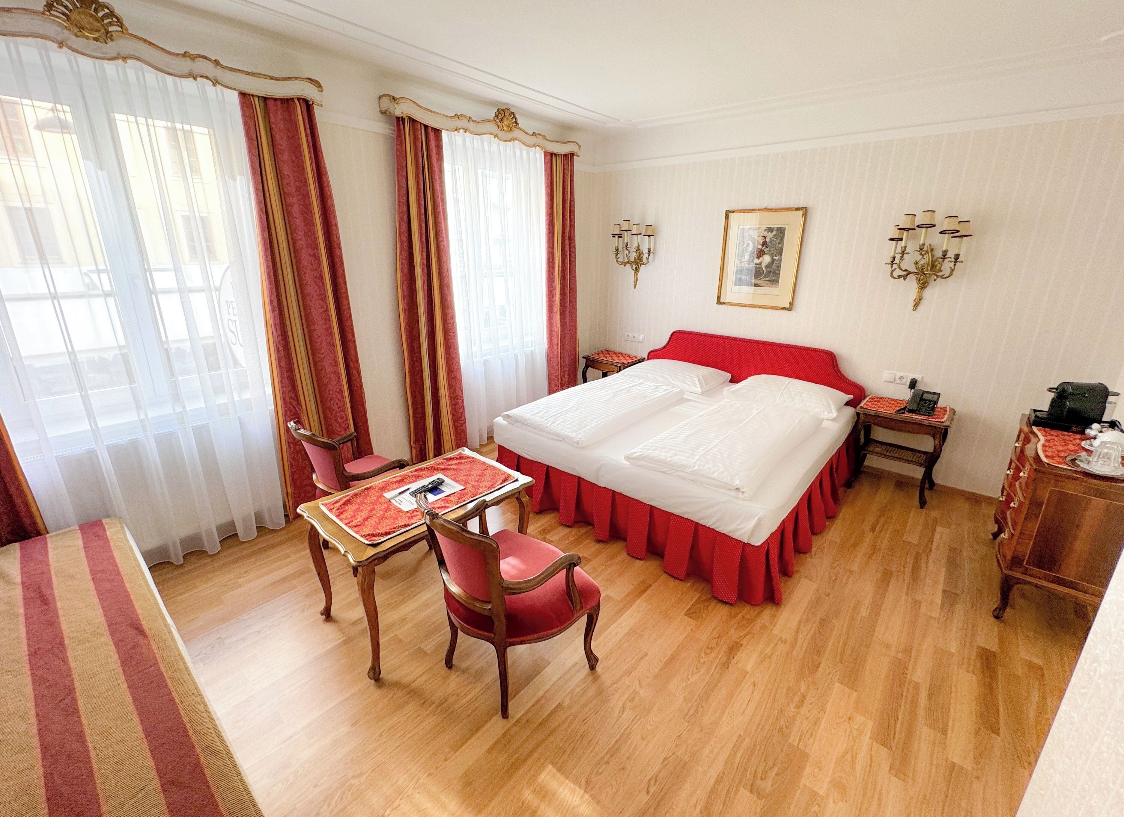 Superior tweepersoonskamer | Een kluis op de kamer, gratis wifi, beddengoed