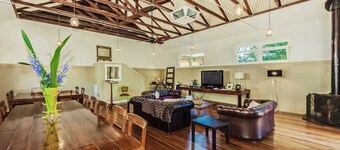 Tuck Inn Yarra Valley