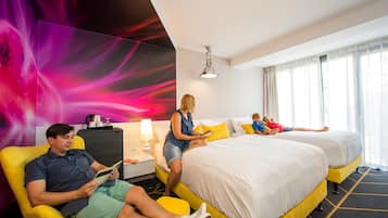 Habitación superior con 1 cama matrimonial o 2 individuales | Ropa de cama hipoalergénica y caja de seguridad en la habitación