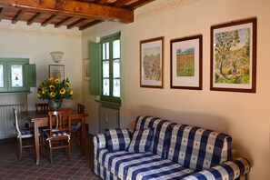 Comfort Apartment, 1 Bedroom | Living area