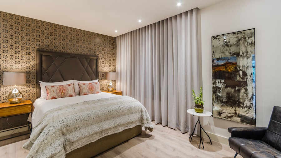 107 Dorpstraat Boutique Hotel