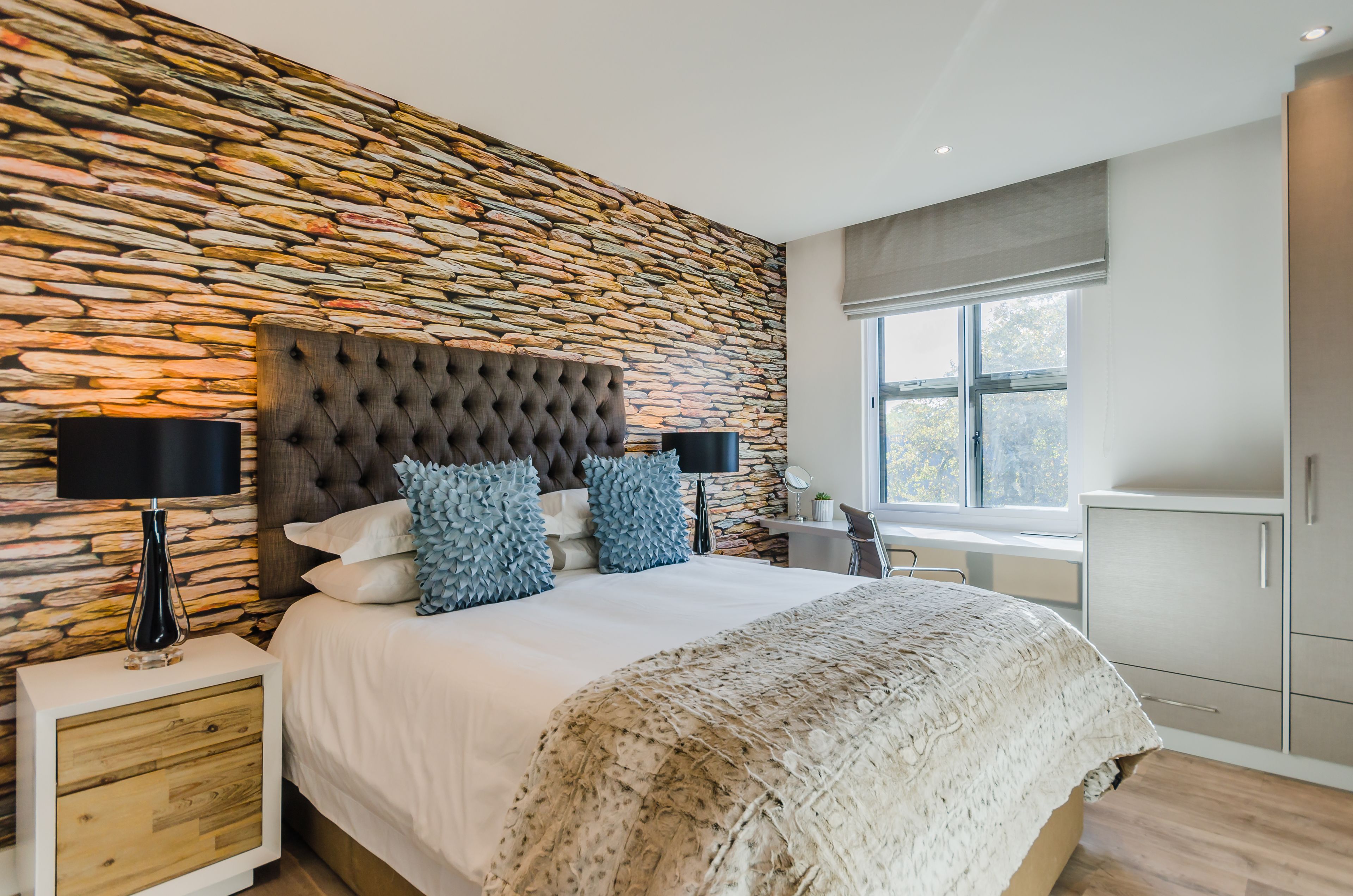 penthouse, 3 bedrooms | in-room safe, desk, laptop workspace, soundproofing