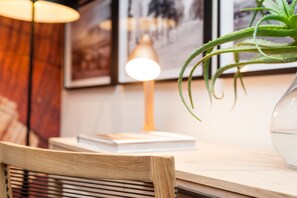 Chambre Double Luxe, 1 grand lit | Coin séjour