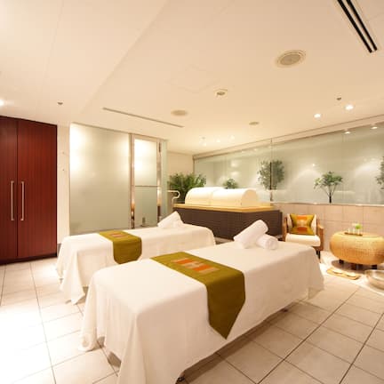 Sauna, body treatments, facials, reflexology, massages