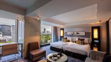 1 bedroom, Frette Italian sheets, premium bedding, down comforters