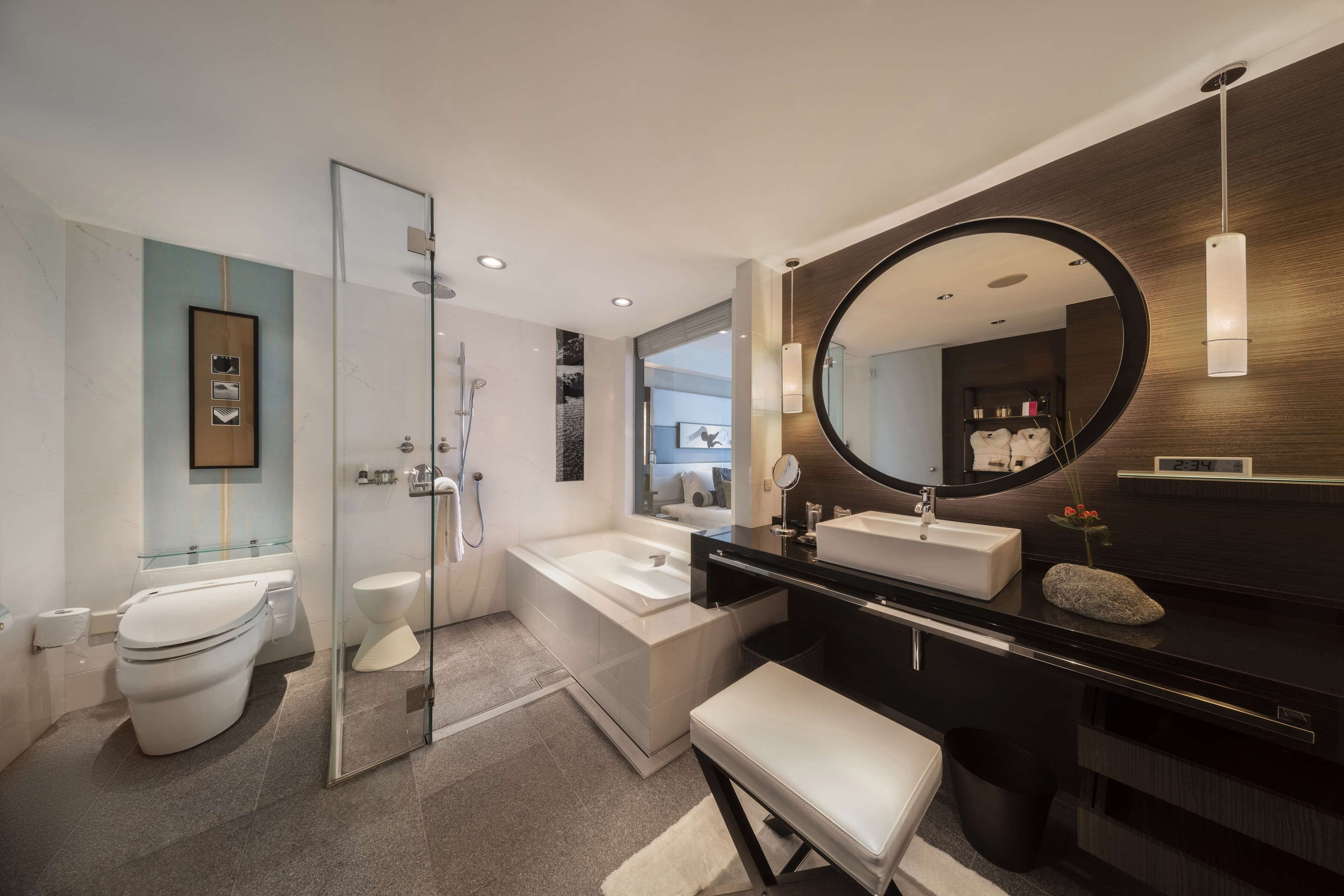 executive house zen premium deluxe room, club lounge access, non smoking (50sqm) | 1 bedroom, frette italian sheets, premium bedding, down duvets