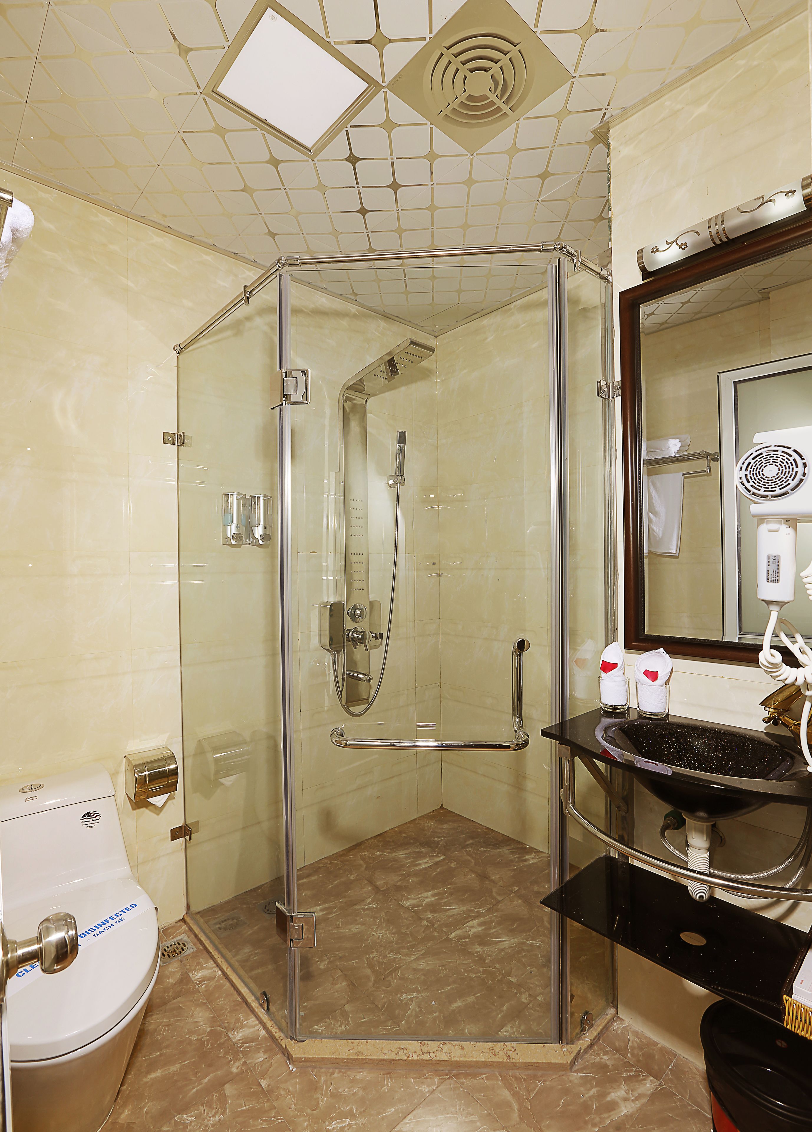 shower, free toiletries, hair dryer, slippers