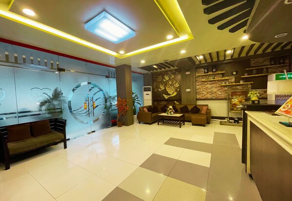 Reception - Hotel 99 Quiapo Manila (Manila)