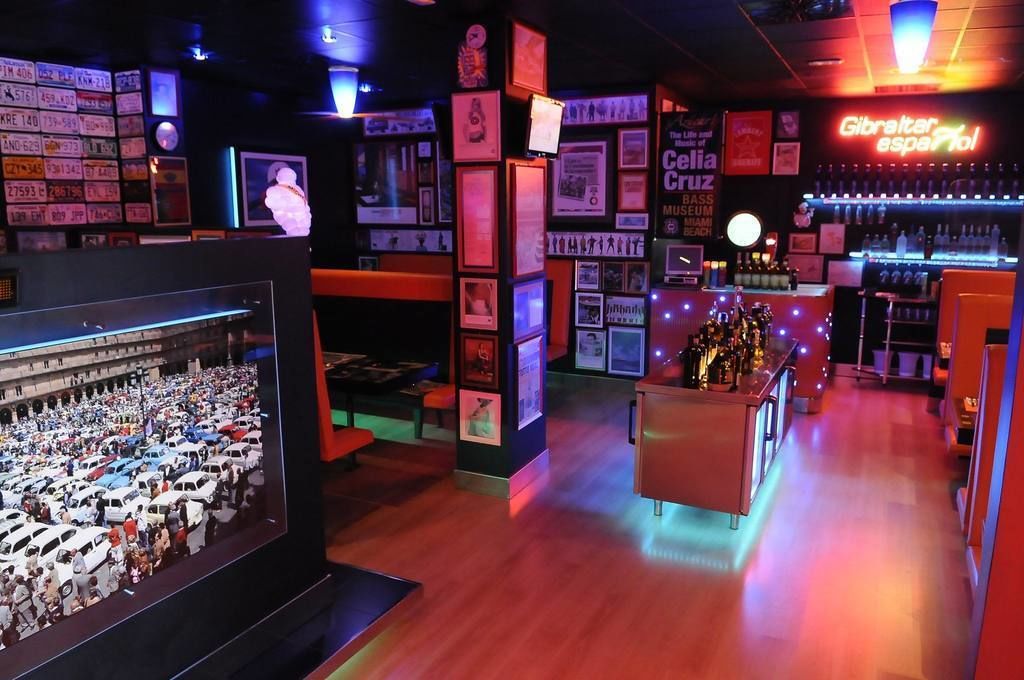 Bar (en la propiedad)