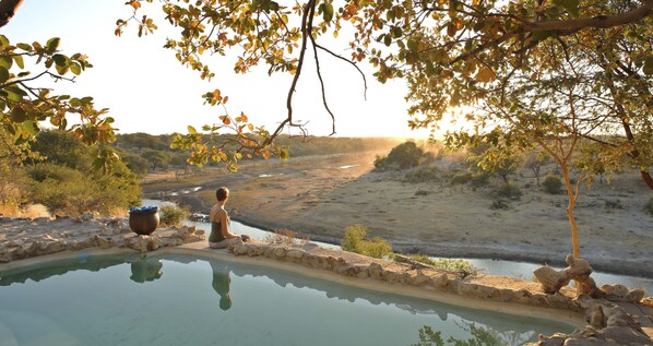 Outdoor pool - Meno A Kwena (Morematao)