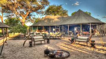 Food court
